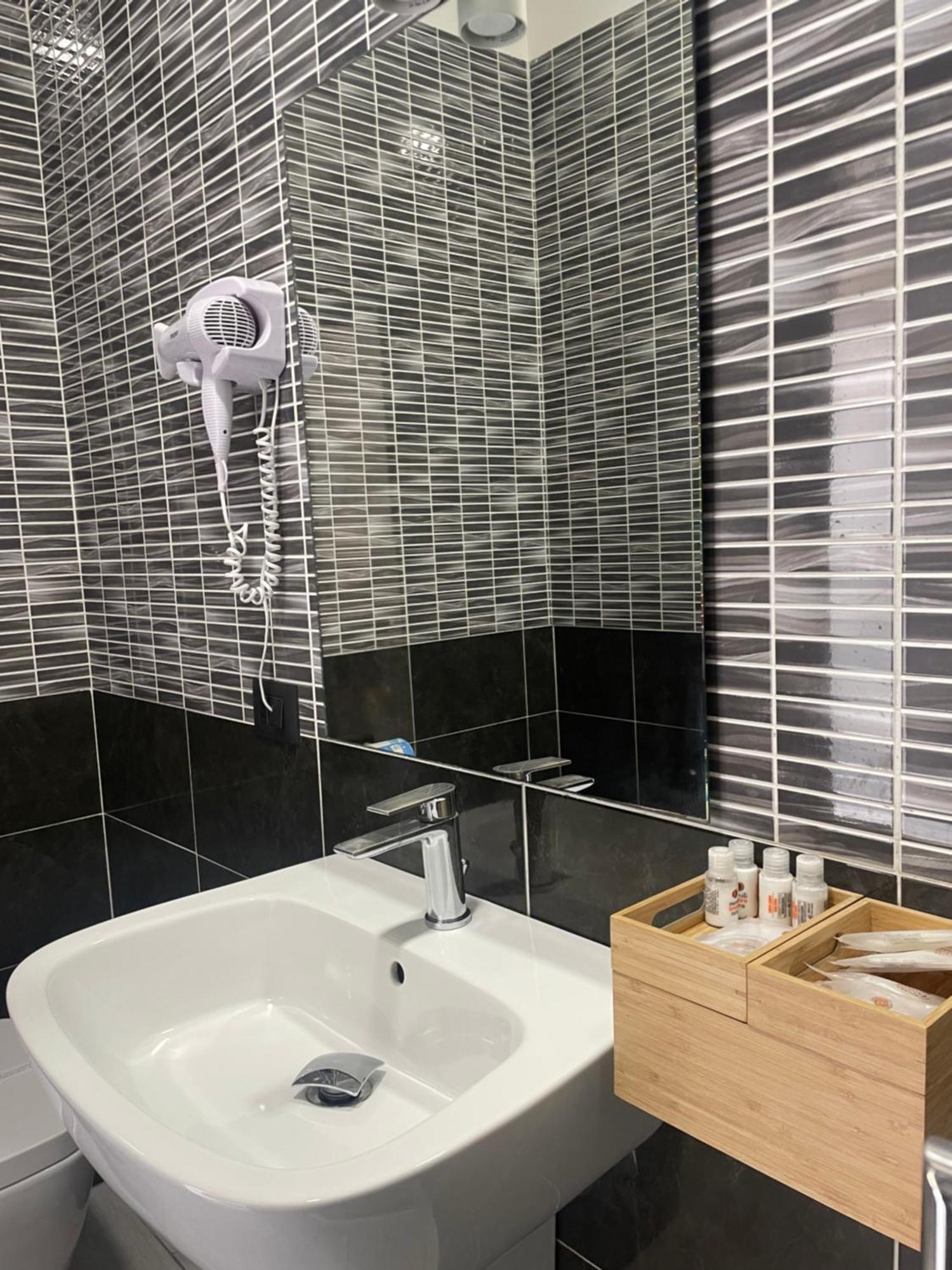Parthenope Gasthof 2*